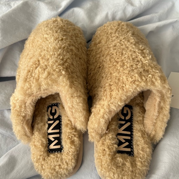 Mango Shoes - NWT Mango Fuzzy Tan Slippers